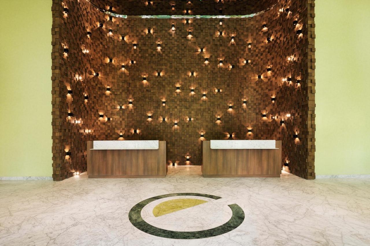 Element By Westin City Center Doha Luaran gambar The reception area of the hotel